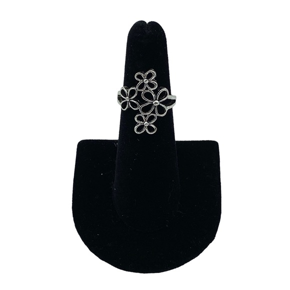 Jewelry - Silver Floral Large Bohemian Flower Ring